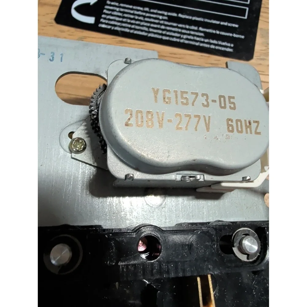 Intermatic 24-Hour 208-277V Mechanical Time Switch | T104M